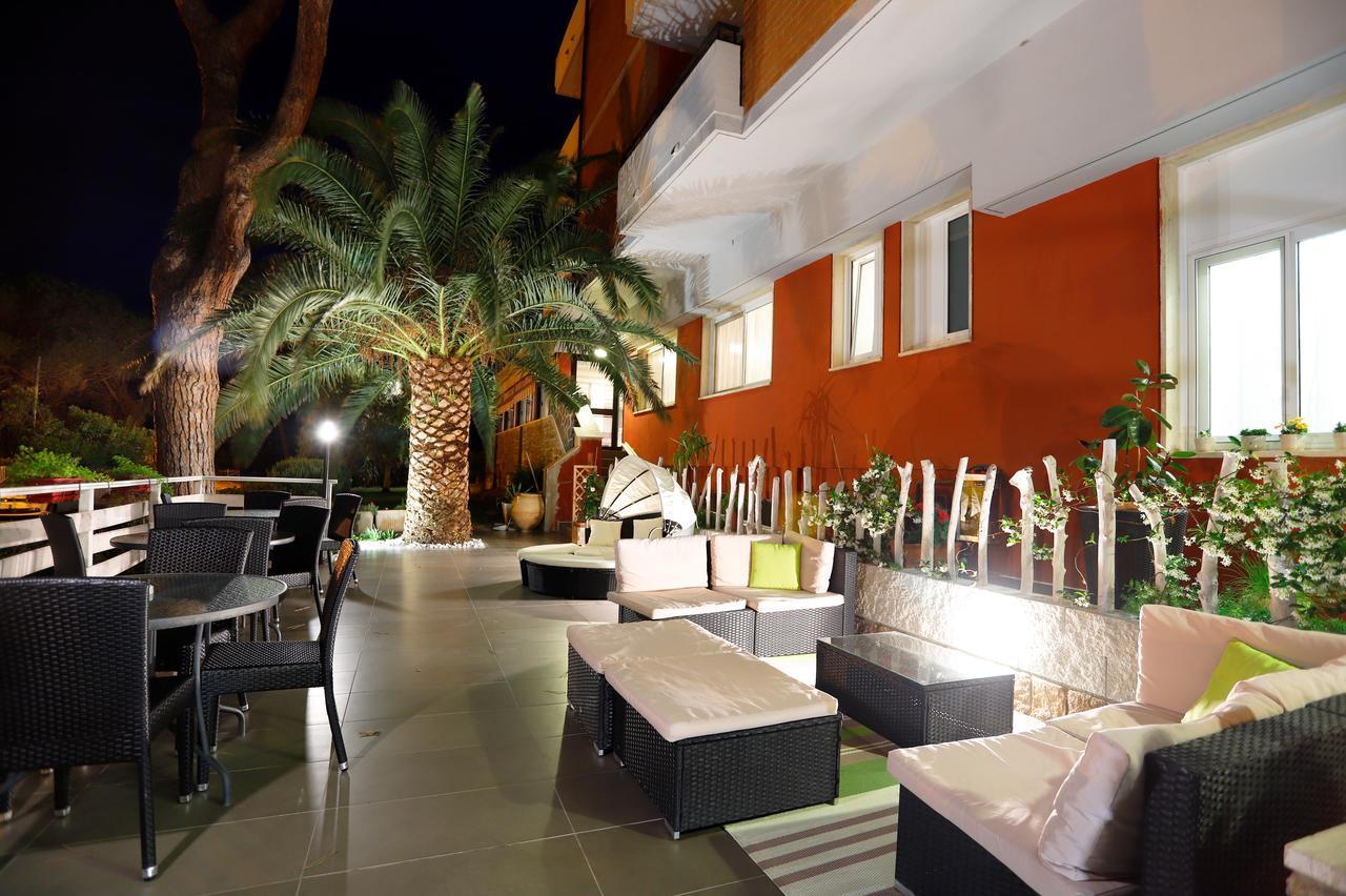 Hotel Grifone Principina a Mare Exterior photo